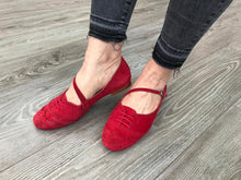 Swing Shoe - Red